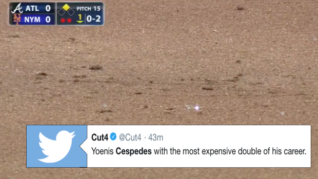 Yoenis Cespedes loses his diamonds from necklace after sliding into 2B