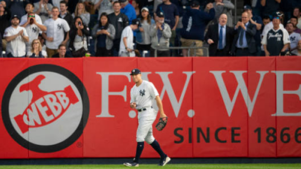 Aaron Judge, Dog Run Around Yankee Stadium Outfield: VIDEO