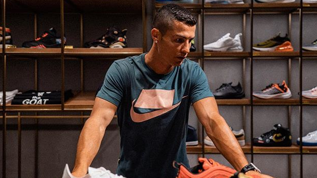 gastar Cordero Niños Cristiano Ronaldo reveals his favourite sneakers in an episode of Sneaker  Shopping - Article - Bardown