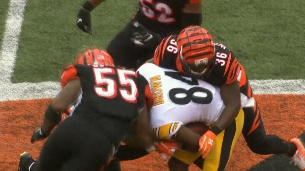 Vontaze Burfict hits Antonion Brown