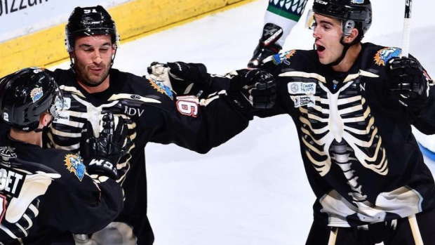 The Orlando Solar Bears rocked these incredible Halloween-themed jerseys for their game - Article - BARDOWN