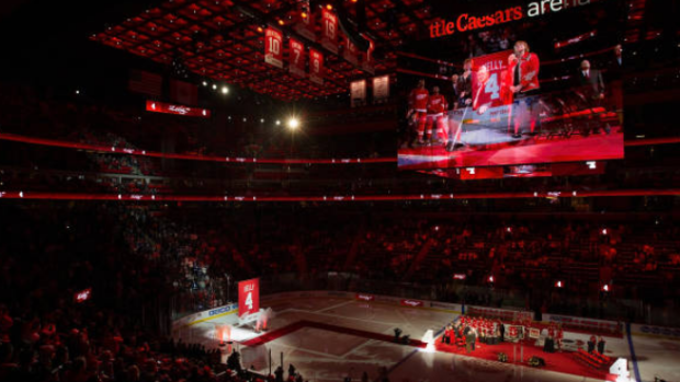 Detroit Red Wings best Leafs on Red Kelly's Jersey Retirement Night