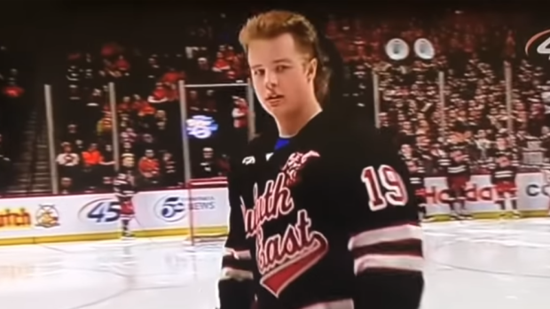 Top 5 Hockey Hair Styles From the 2023 Minnesota State High School Hockey  Tournament - 10,000 Takes