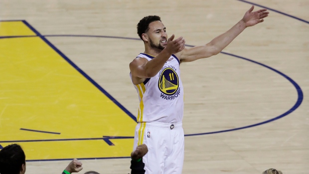 Klay Thompson grabs spotlight as Warriors even series with Lakers