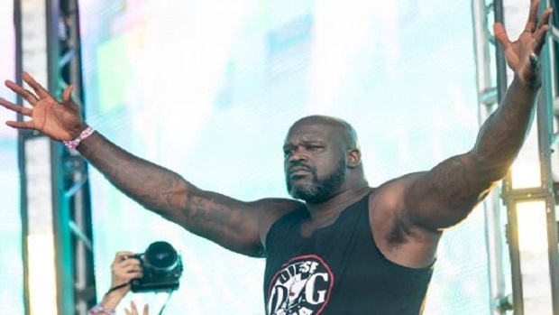 Shaq was living his best life on the dance floor of a Chicago night ...