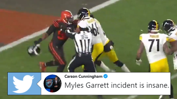 Myles Garrett swings helmet at Mason Rudolph