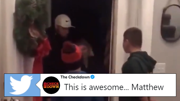 Boys who lost their father get surprise Christmas visit from Detroit Lions  quarterback - ABC News