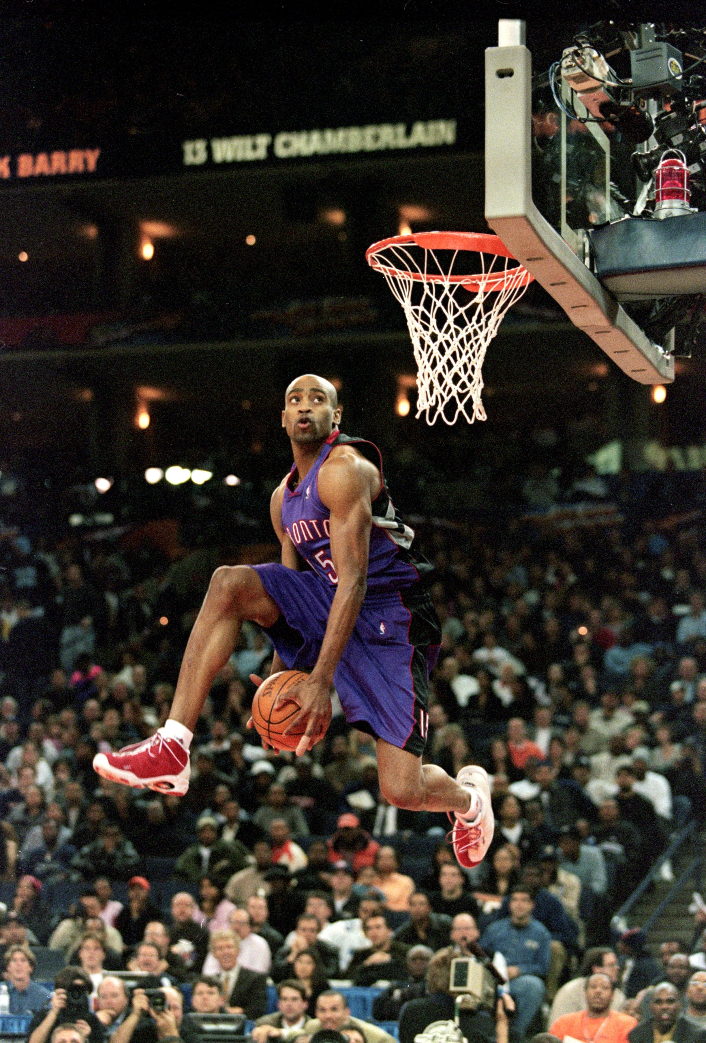 The best photos from Vince Carter’s legendary dunk contest performance