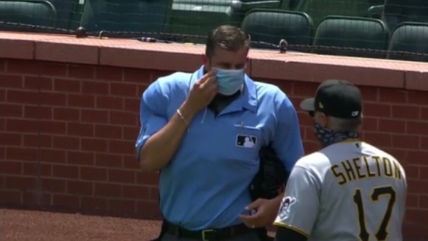 Pirates' Derek Shelton has MLB's first socially distanced umpire