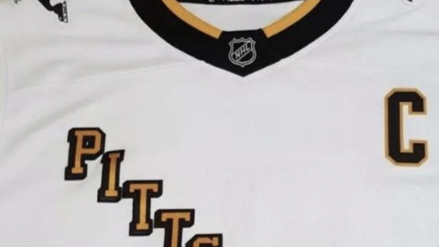 LOOK: Potential Penguins and Flyers 'Reverse Retro' jerseys for upcoming  NHL season leak 
