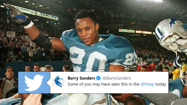 Closeup of Detroit Lions Barry Sanders on sidelines during game vs News  Photo - Getty Images