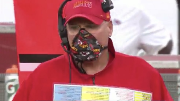 Andy Reid's current mask situation is leaving NFL fans online entertained 