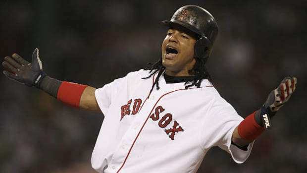 Boston's Manny Ramirez quizzes Australian man wearing Red Sox