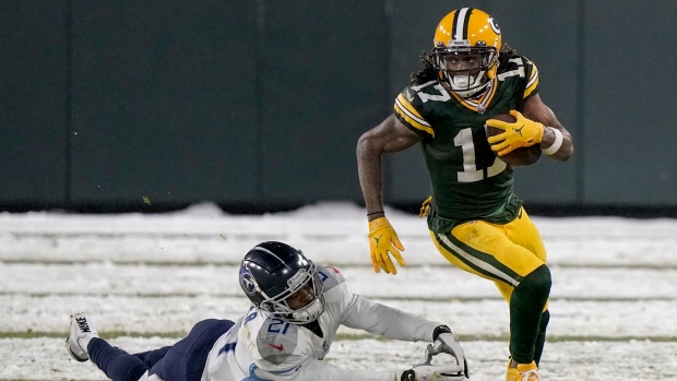 Davante Adams Clarifies Derek Carr-Aaron Rodgers Comment With Rap