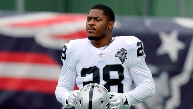 Here's why Raiders, Khalil Mack are in contract stalemate with no