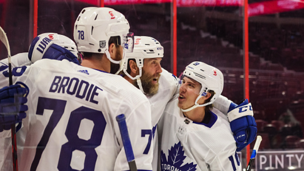 Leafs fans were shocked to find out where Joe Thornton will slot into the  opening lineup - Article - Bardown