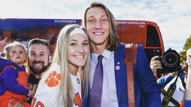 Trevor Lawrence look-alike pretends to be him in funny video