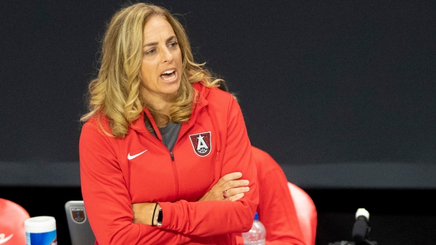 Atlanta Dream coach Nicki Collen hired to replace Kim Mulkey at Baylor