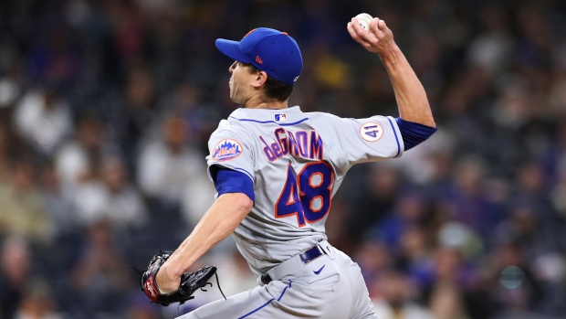 Jacob deGrom stars on mound, at plate as torrid start for New York Mets  continues - ESPN