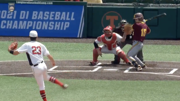 A Wild Pitch Incredibly Ended Up In An Umpire S Pocket To Give Arizona State The Go Ahead Run Article Bardown