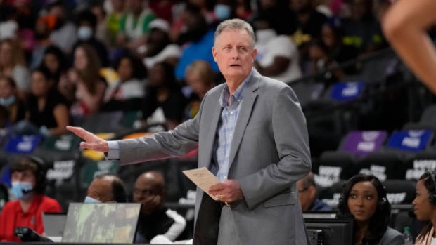 Atlanta Dream interim head coach Mike Petersen steps down over