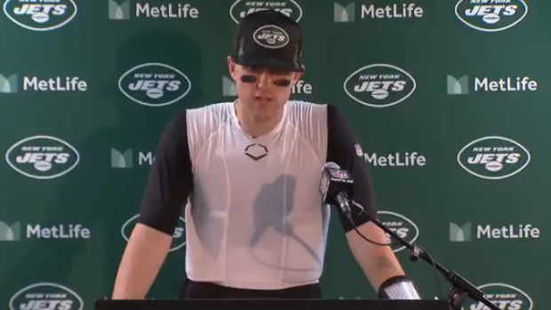 Mike White's parents emotional as Jets fans chanted his name