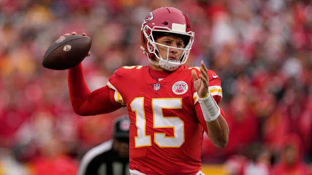 Tom Brady catching Patrick Mahomes? Our lineup of NFL stars drafted by MLB  - ESPN