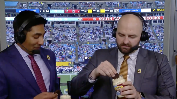 Mike Golic Jr. opted for Oreos dipped in mayonnaise during the annual  Duke's Mayo Bowl - Article - Bardown