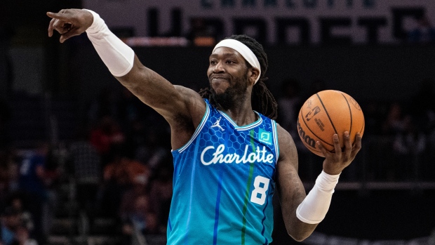 NBA Free Agency: What Montrezl Harrell brings to the Lakers - Silver Screen  and Roll