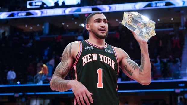Knicks' Toppin wins lackluster 2022 Slam Dunk contest