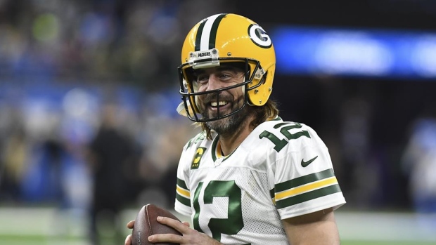 Aaron Rodgers rules New York: his Jets jersey tops NFL sales charts