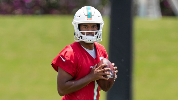 Dolphins express confidence in Tua Tagovailoa's ability to throw deep ball