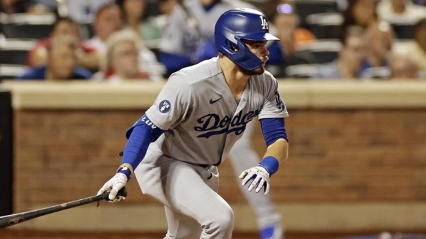 Dodgers' Gavin Lux injures right knee in spring training game