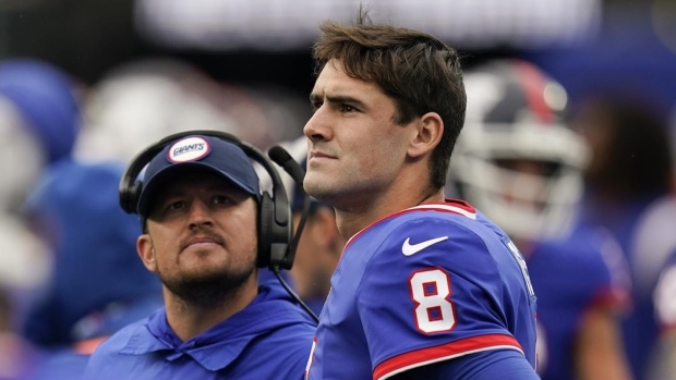 Giants' Daniel Jones switching agents as contract negotiations loom