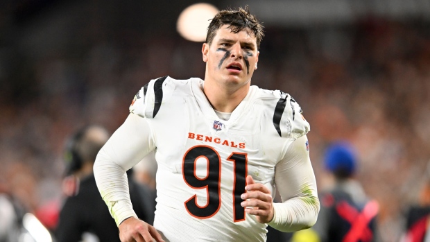 Pro Bowl defensive end Trey Hendrickson signs a 1-year contract extension  with the Bengals - The San Diego Union-Tribune