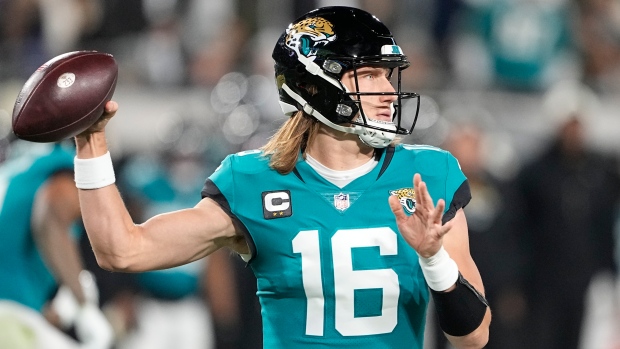 Jaguars QB Trevor Lawrence pairs nicely with Stefon Diggs in Pro Bowl