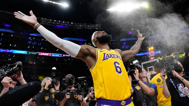 LeBron James - Cleveland Cavaliers - 2018 NBA Finals - Game 1 - Game-Worn  Black 'Statement' Jersey - Postseason Career-High 51 Points