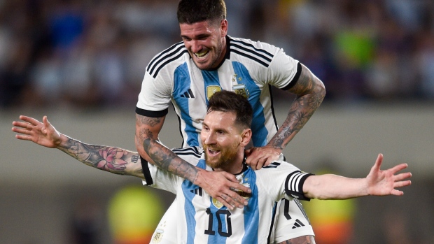 Lionel Messi, Rodrigo De Paul