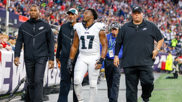 Philadelphia Eagles LB Nakobe Dean Out Multiple Weeks With Foot Injury ...