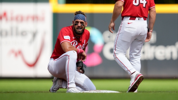 Cincinnati Reds OF Nick Martini undergoes thumb surgery - TSN.ca