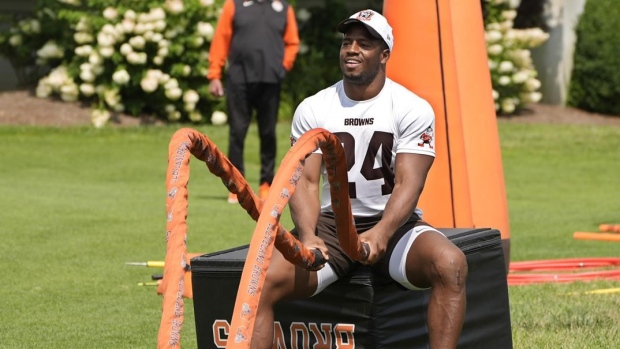 Cleveland Browns Expect RB Nick Chubb (knee) To Practice This Week - TSN.ca