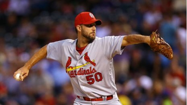 Adam Wainwright Sings in the Shower