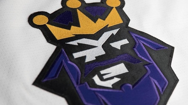 la kings vintage purple jersey