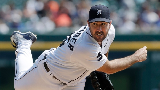 LOOK: Justin Verlander surprises kid wearing Justin Verlander shirt 