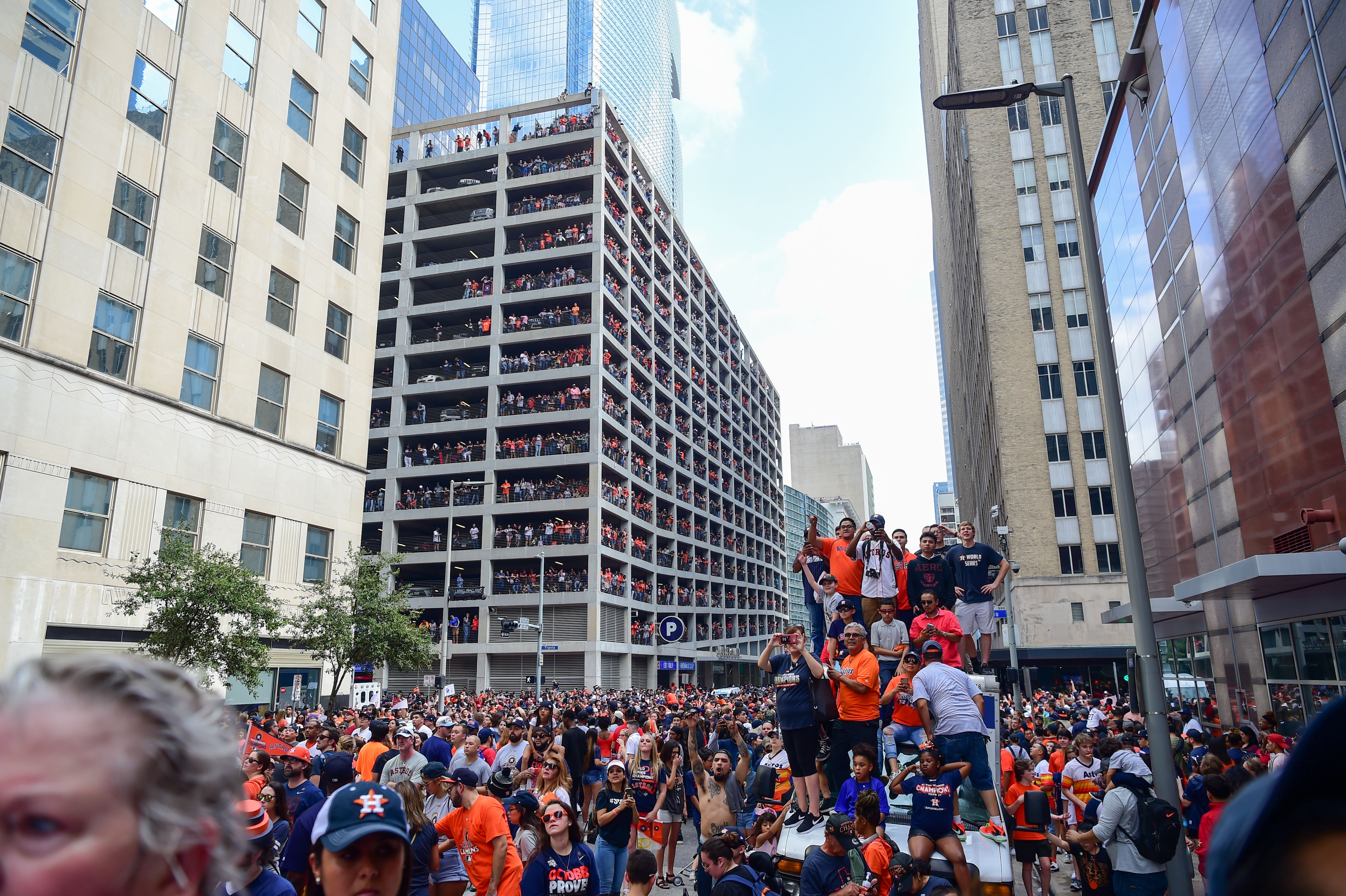 How many people were at the Astros parade today?