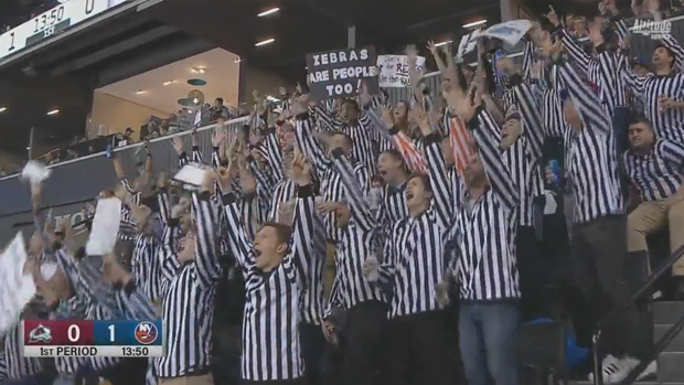 NFL: Referees return to cheers from fans